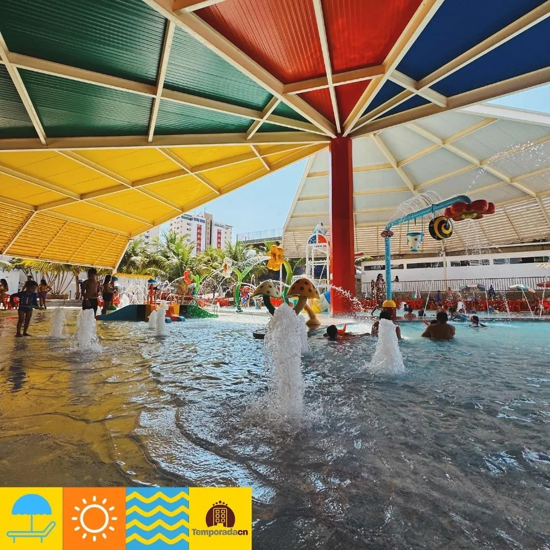 Piazza Splash - Temporada Cn Adriele Caldas Novas Lägenhetshotell